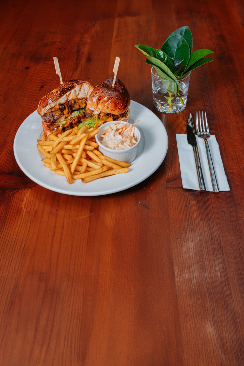 EV BURGER 